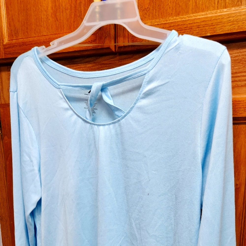 Cutout Vneck ladies corydalis blue 1X